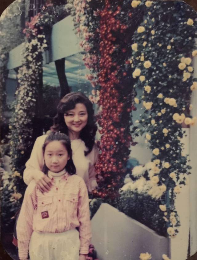 再见金钱,前往贫困村