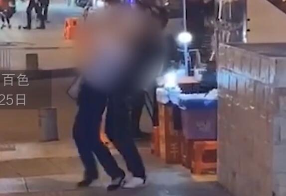 八百彪兵奔北坡